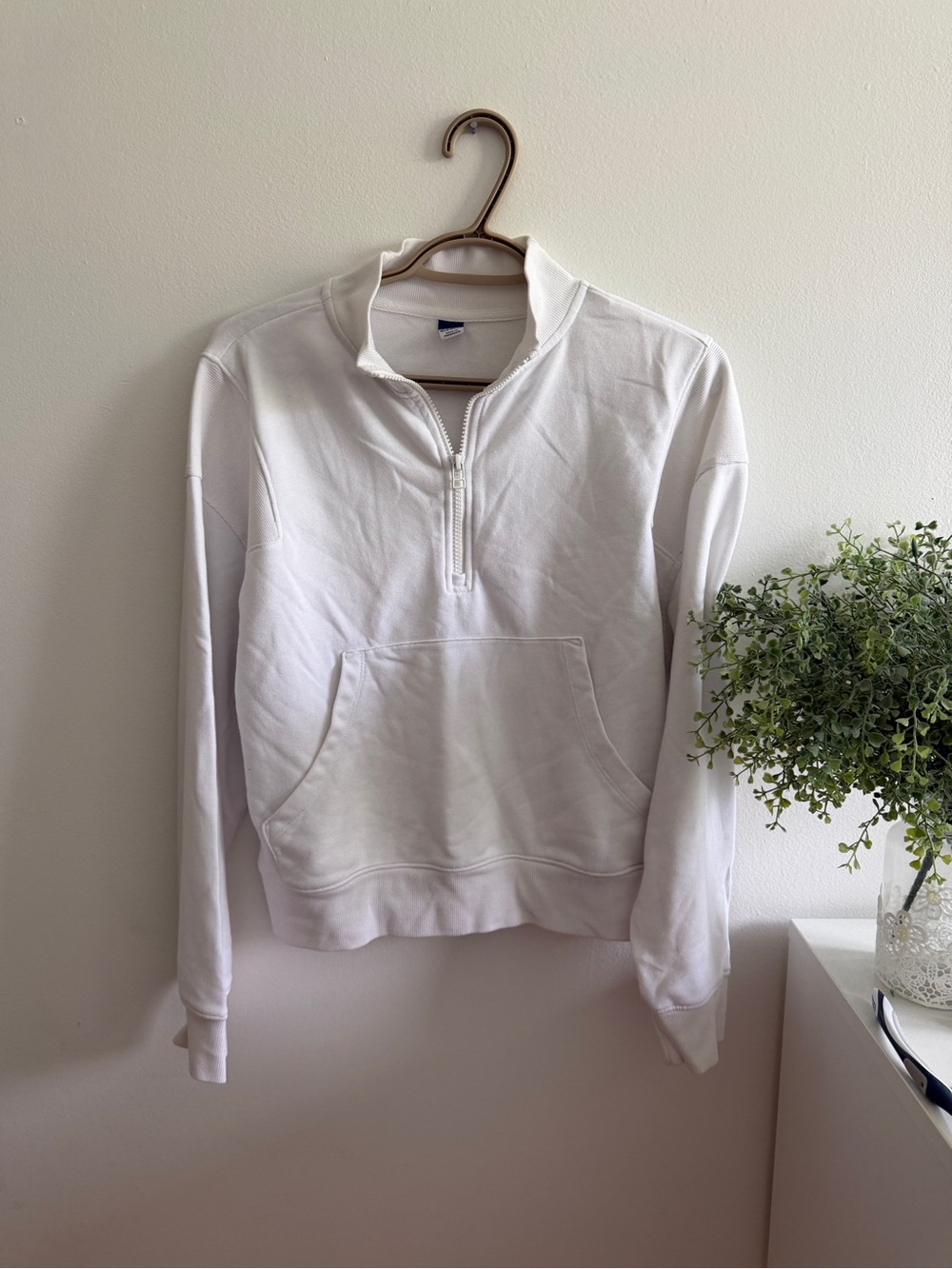 Old Navy White Half-Zip Pullover Sweatshirt